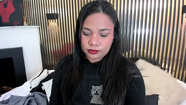 Snapshot of Cloee_evans chatting on March 27, 12:05 pm Cloee evans online show from March 27, 12:05 pm