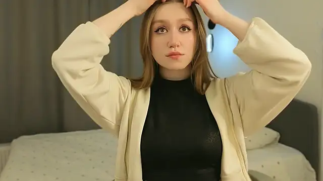 Snapshot of mowalova chatting on March 19, 8:13 pm mowalova online show from March 19, 8:13 pm