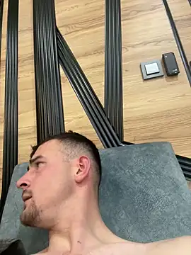 globalfucker34 online show from March 29, 5:13 pm