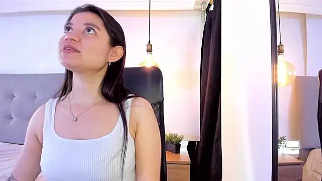 Snapshot of LindaCatalina_ chatting on March 25, 12:44 pm LindaCatalina online show from March 25, 12:44 pm