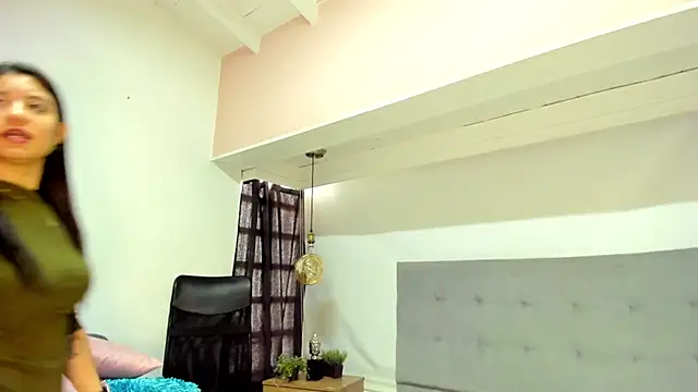 Snapshot of LindaCatalina_ chatting on March 28, 1:33 pm LindaCatalina online show from March 28, 1:33 pm