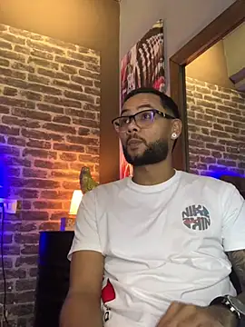 KyleJoss30 online show from March 30, 9:16 pm