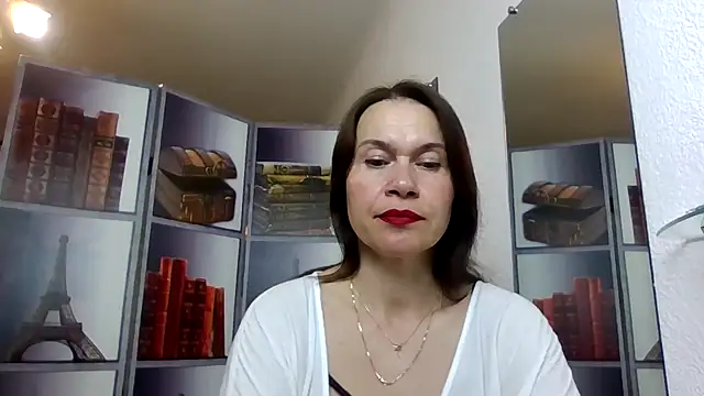 Selena Moo online show from May 13, 8:01 am