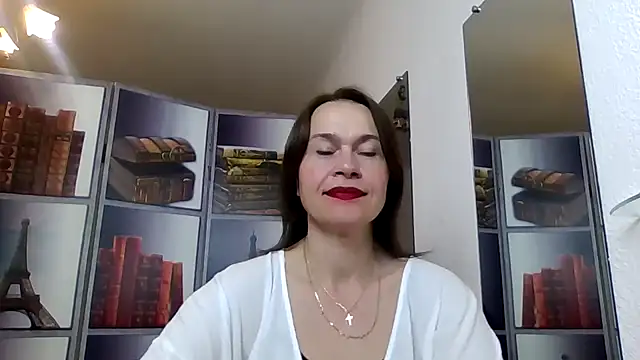 Selena Moo online show from May 17, 3:08 pm
