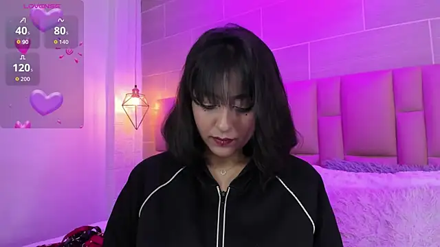 Coralie  online show from March 26, 8:14 pm