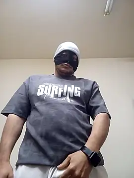 trkk9715 online show from March 23, 7:40 pm