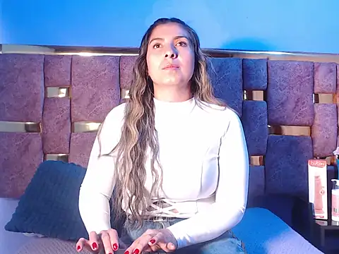 HELLEN MARK online show from March 26, 11:38 am