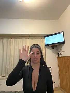 Snapshot of StefyStevis chatting on April 7, 3:29 am StefyStevis online show from April 7, 3:29 am