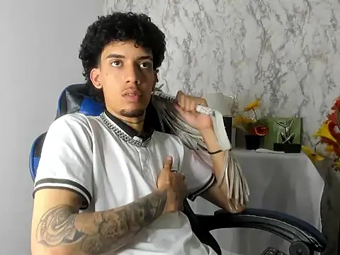 Snapshot of Ryder-Stone chatting on March 26, 7:52 pm Ryder-Stone online show from March 26, 7:52 pm