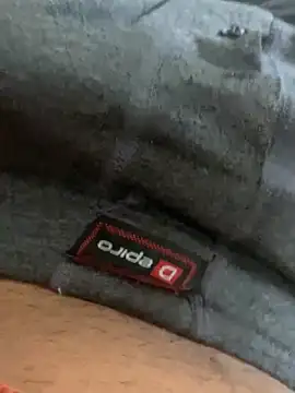 Snapshot of WeepyInsignia chatting on March 26, 10:54 am WeepyInsignia online show from March 26, 10:54 am