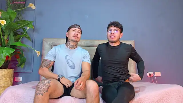 Snapshot of Lance_miller chatting on March 28, 1:49 am Lance miller online show from March 28, 1:49 am