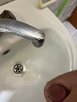 Snapshot of yassineamri chatting on March 21, 2:16 am yassineamri online show from March 21, 2:16 am