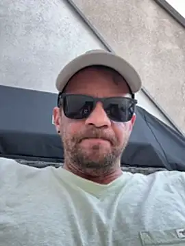 stefhart online show from April 5, 4:59 pm