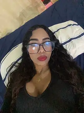 Midnightcatt online show from April 27, 6:11 am