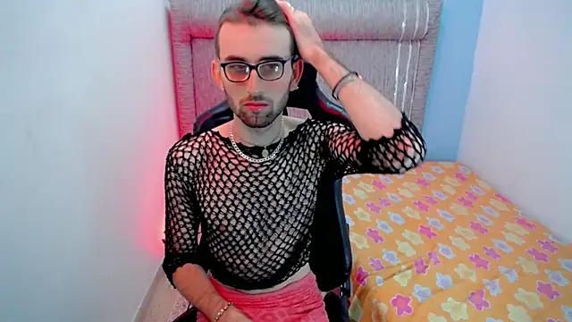 Snapshot of Dani_high chatting on March 20, 11:48 am Dani high online show from March 20, 11:48 am