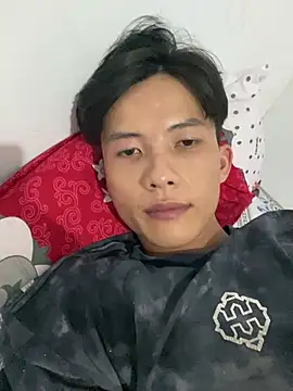 Nguyencuong1999 online show from April 1, 1:41 pm