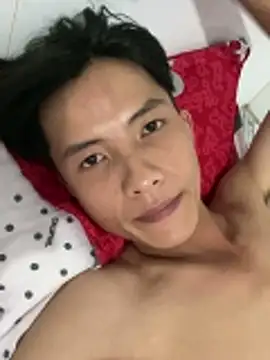 Nguyencuong1999 online show from April 2, 10:24 am