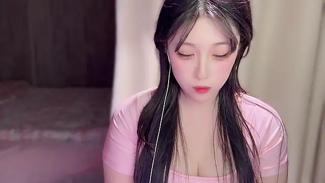 Snapshot of StreamWithMe chatting on March 24, 5:40 pm StreamWithMe online show from March 24, 5:40 pm