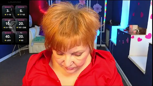 Snapshot of Kira_Kingsley chatting on April 6, 6:58 am Kira Kingsley online show from April 6, 6:58 am