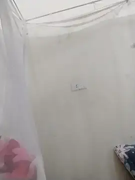 Moubie1 online show from March 22, 7:50 pm