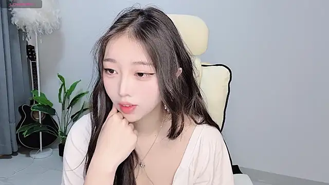 Yukiy8877 online show from March 26, 10:04 pm