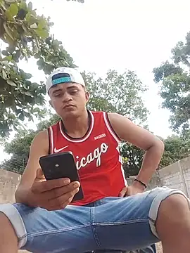 HOTRAINYGOLDEN online show from March 26, 12:00 pm