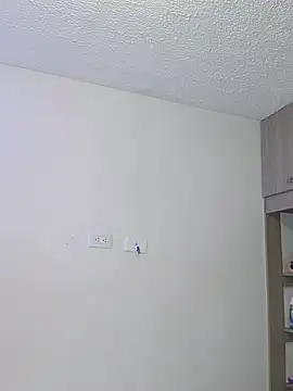 zyra vex online show from May 17, 1:58 am