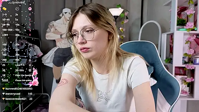 Snapshot of Swagline chatting on March 30, 4:19 pm Swagline online show from March 30, 4:19 pm