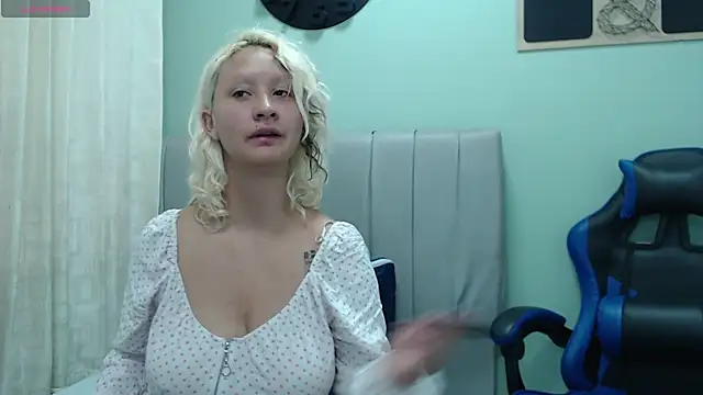dafne kim online show from May 8, 12:54 pm