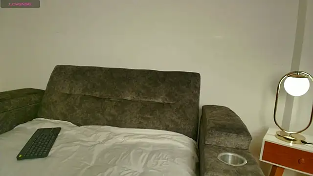 Kendy Lians online show from April 1, 12:06 pm