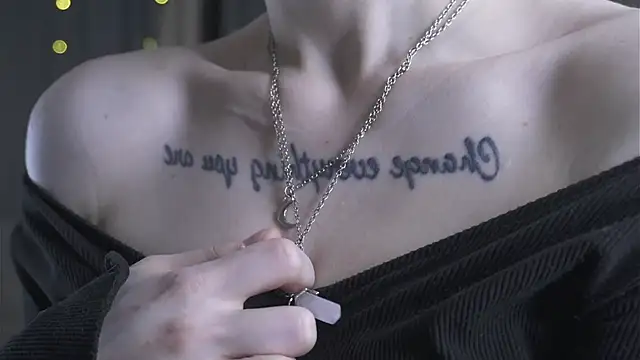 Snapshot of RubieNibbs chatting on March 30, 7:15 pm RubieNibbs online show from March 30, 7:15 pm