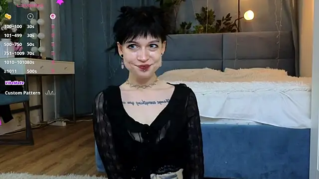 Snapshot of RubieNibbs chatting on May 23, 9:08 pm RubieNibbs online show from May 23, 9:08 pm