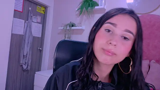 StarrMoon   online show from March 28, 3:06 am