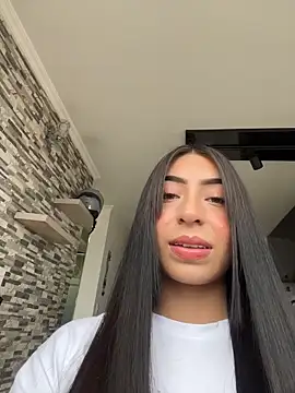 Snapshot of Velunett_19 chatting on March 30, 11:44 am Velunett 19 online show from March 30, 11:44 am