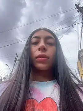 Snapshot of Velunett_19 chatting on March 31, 6:41 pm Velunett 19 online show from March 31, 6:41 pm