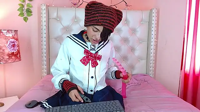romeo laurient online show from May 8, 8:58 pm