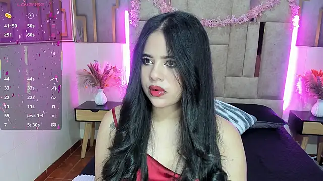 Snapshot of nesli_hann chatting on April 2, 1:42 pm nesli hann online show from April 2, 1:42 pm