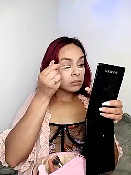 Snapshot of EmiilyFoxx090 chatting on April 3, 2:42 am EmiilyFoxx090 online show from April 3, 2:42 am