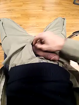 Snapshot of Alp212 chatting on March 23, 6:56 pm Alp212 online show from March 23, 6:56 pm