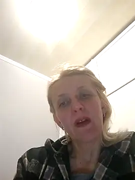 MiaLove183 online show from March 27, 2:06 pm