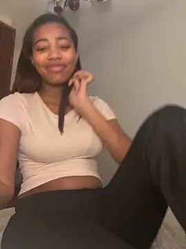 Snapshot of SilkSoles chatting on March 31, 9:15 pm SilkSoles online show from March 31, 9:15 pm