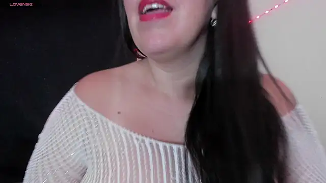 Snapshot of bella_smit1 chatting on March 27, 7:47 am bella smit1 online show from March 27, 7:47 am