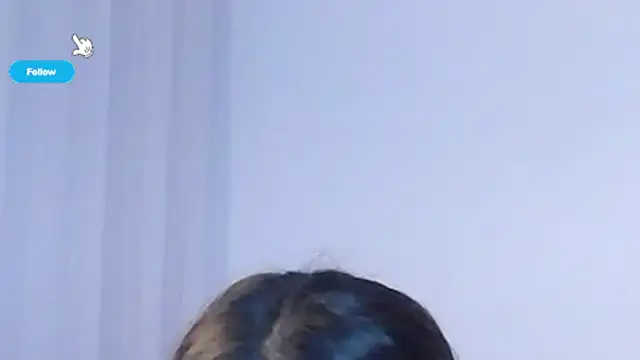 KylieVennet online show from April 3, 3:59 am