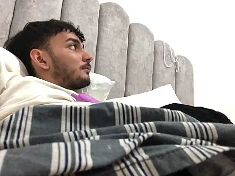 Velvet man online show from April 3, 4:10 am