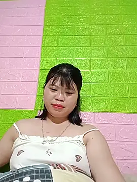 Dumi 009 online show from May 15, 4:25 pm