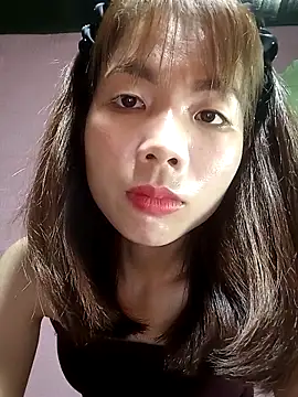 Snapshot of AmyLinee01 chatting on March 26, 5:02 am AmyLinee01 online show from March 26, 5:02 am