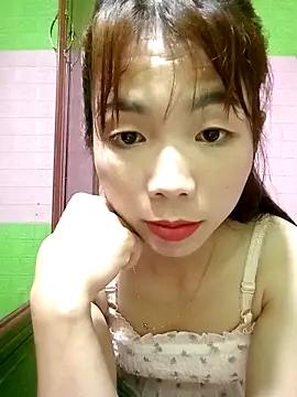 Snapshot of AmyLinee01 chatting on March 31, 2:17 pm AmyLinee01 online show from March 31, 2:17 pm