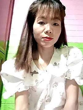 AmyLinee01 online show from May 11, 10:54 am