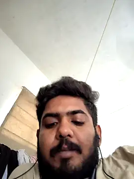 Snapshot of roselover2222 chatting on May 24, 5:45 am roselover2222 online show from May 24, 5:45 am