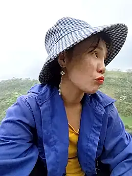 Ruby Lucy online show from March 25, 1:44 am